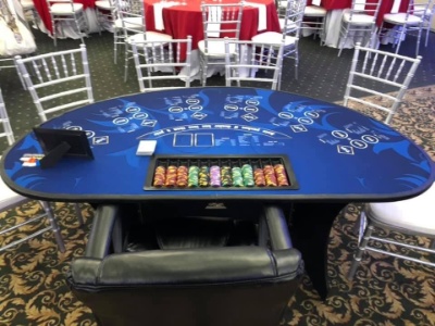 poker table